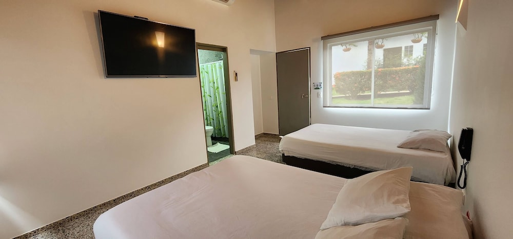 Standard Triple Room photo 3