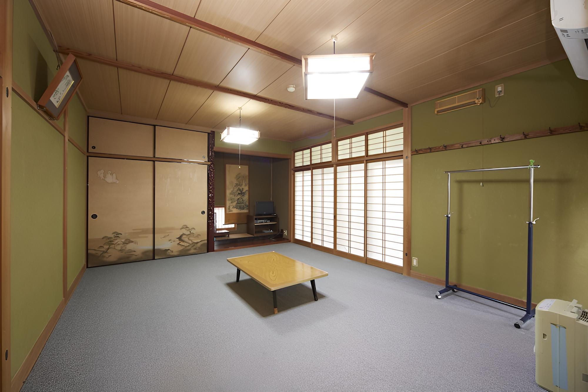 Japanese Style Room, Shared Bath Room photo 1