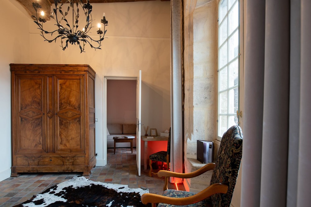 Basic Suite - Photo 3