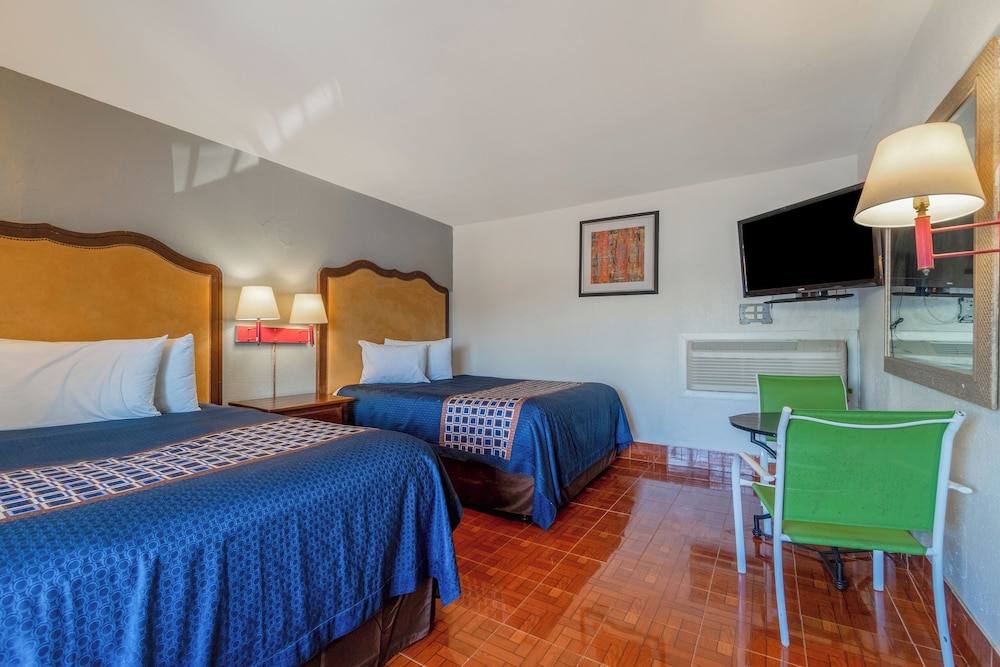 Room, 2 Queen Beds