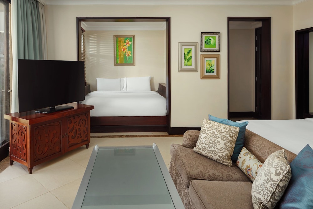 Family Suite, 1 King Bed - Photo 5