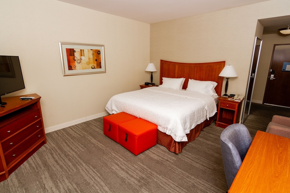 Room, 1 King Bed - Photo 2