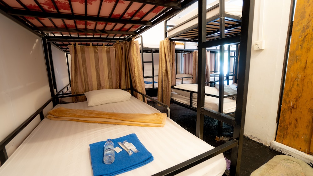 Basic Shared Dormitory, Multiple Beds photo 2