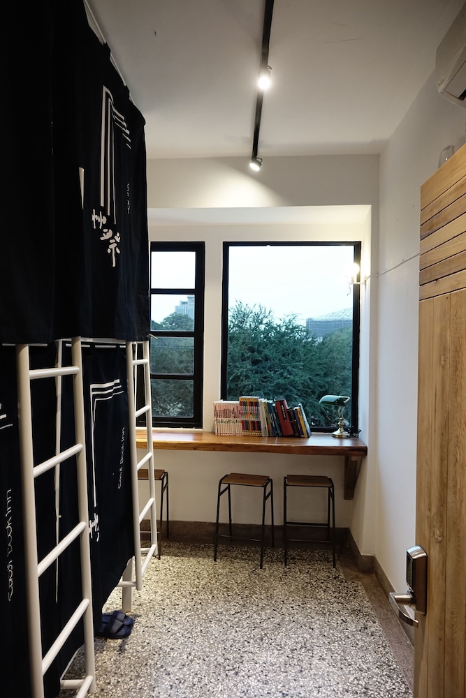 Comfort Shared Dormitory, Mixed Dorm, Kitchen (Max occupancy 4 people, Checkin before 9PM) photo 1