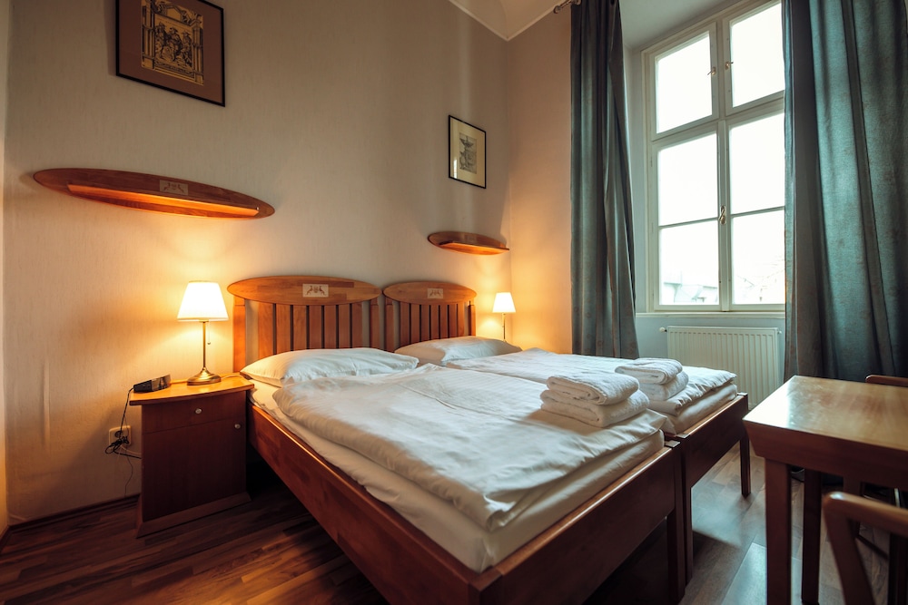 Standard Double or Twin Room - Photo 1