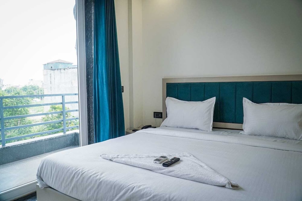 Superior Room, Balcony, City View