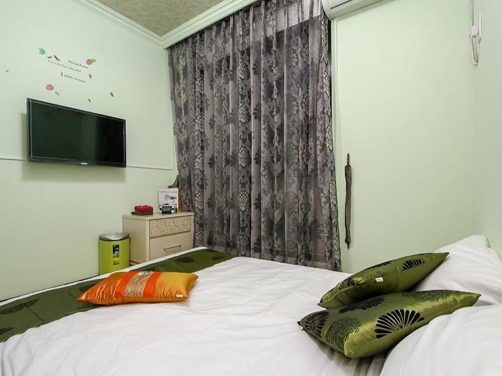 Basic Double or Twin Room photo 2