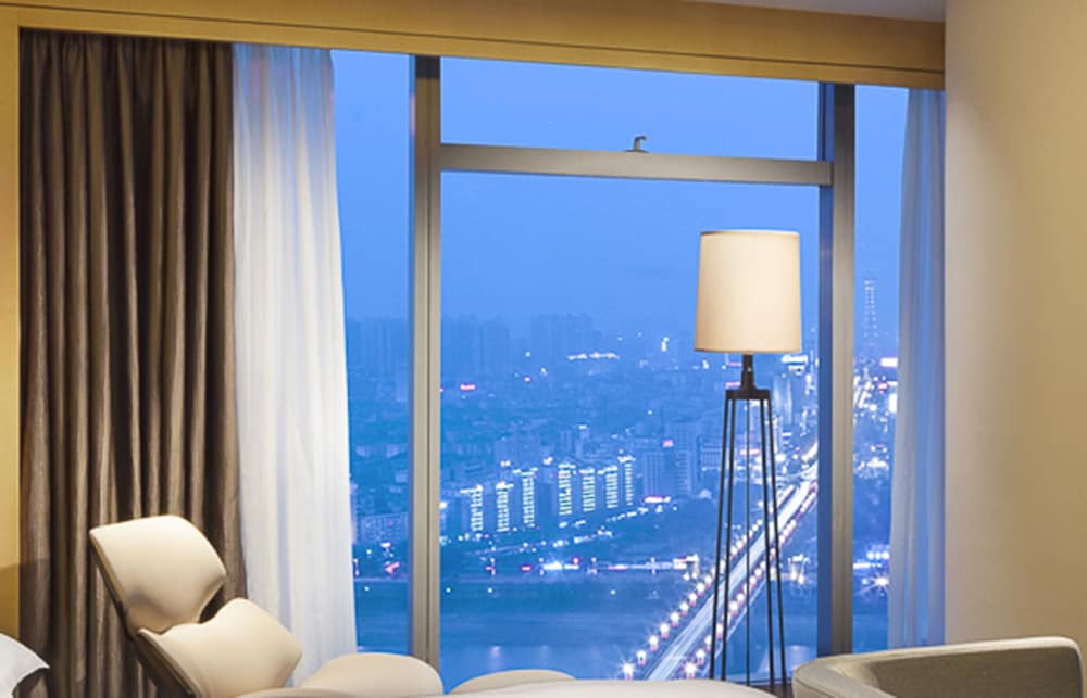 King Executive Room River View photo 2