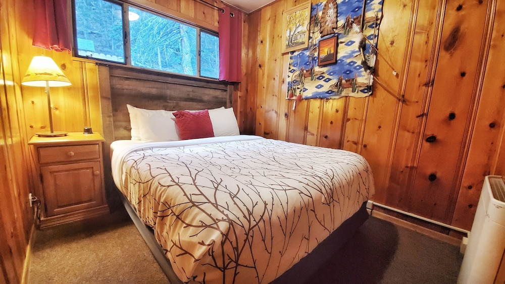 Cabin photo 2