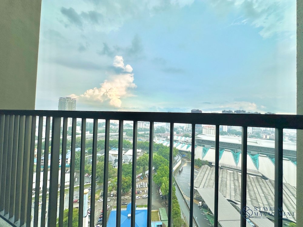 Comfort Apartment, 2 Bedrooms, Balcony, City View thumbnail 6