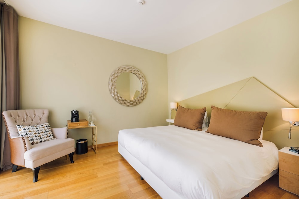 Junior Studio Suite