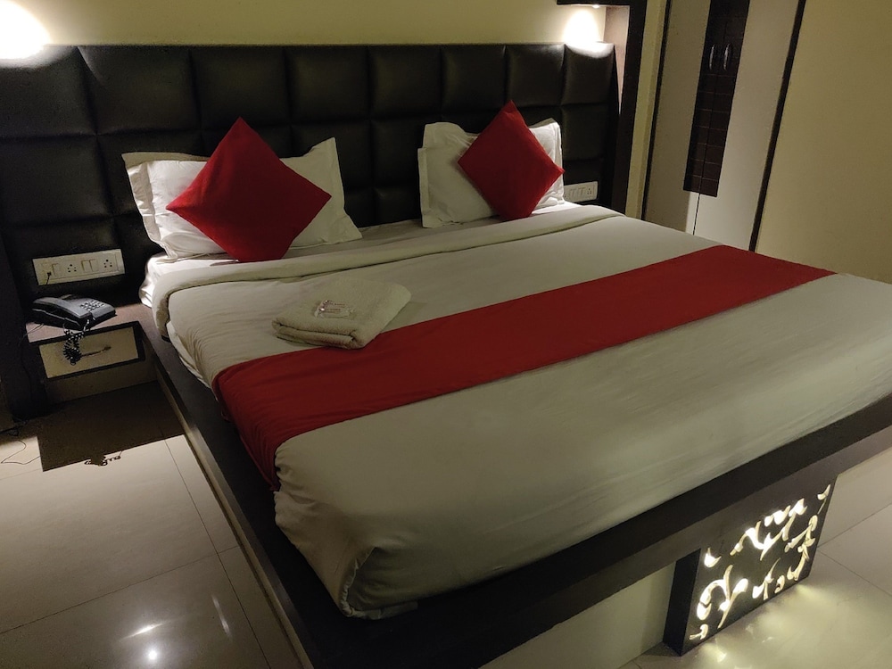 Deluxe Room, 1 Double Bed photo 2