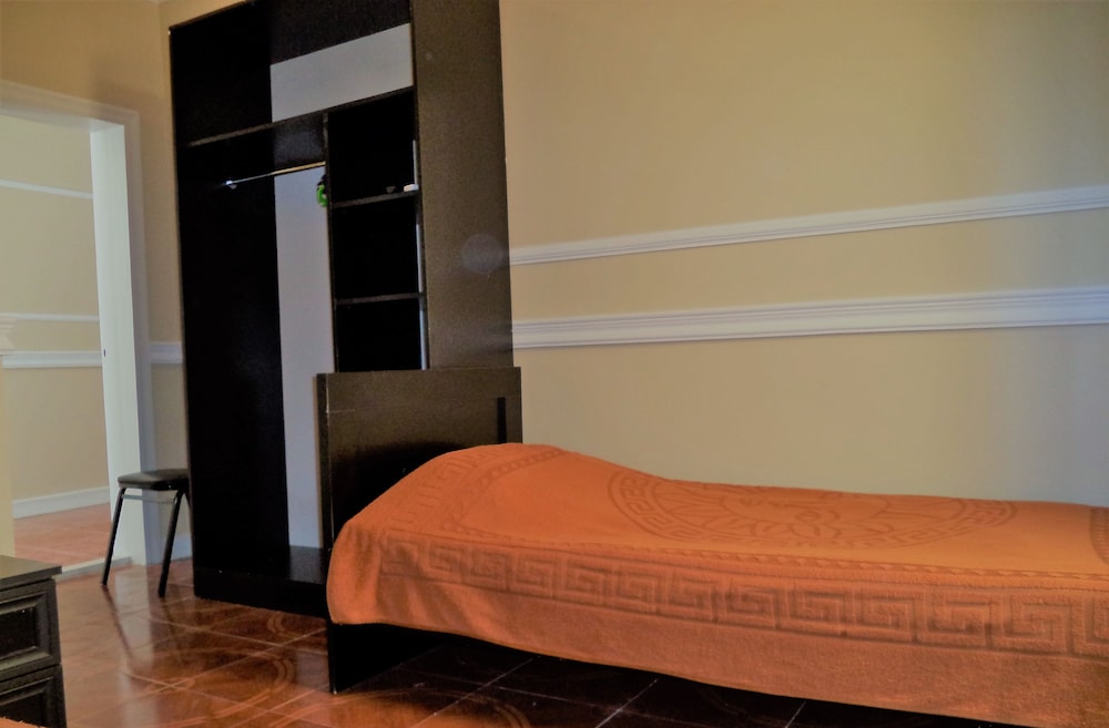 Standard Quadruple Room, City View photo 3