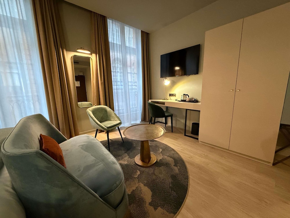 Superior Room, 1 King Bed - Photo 1