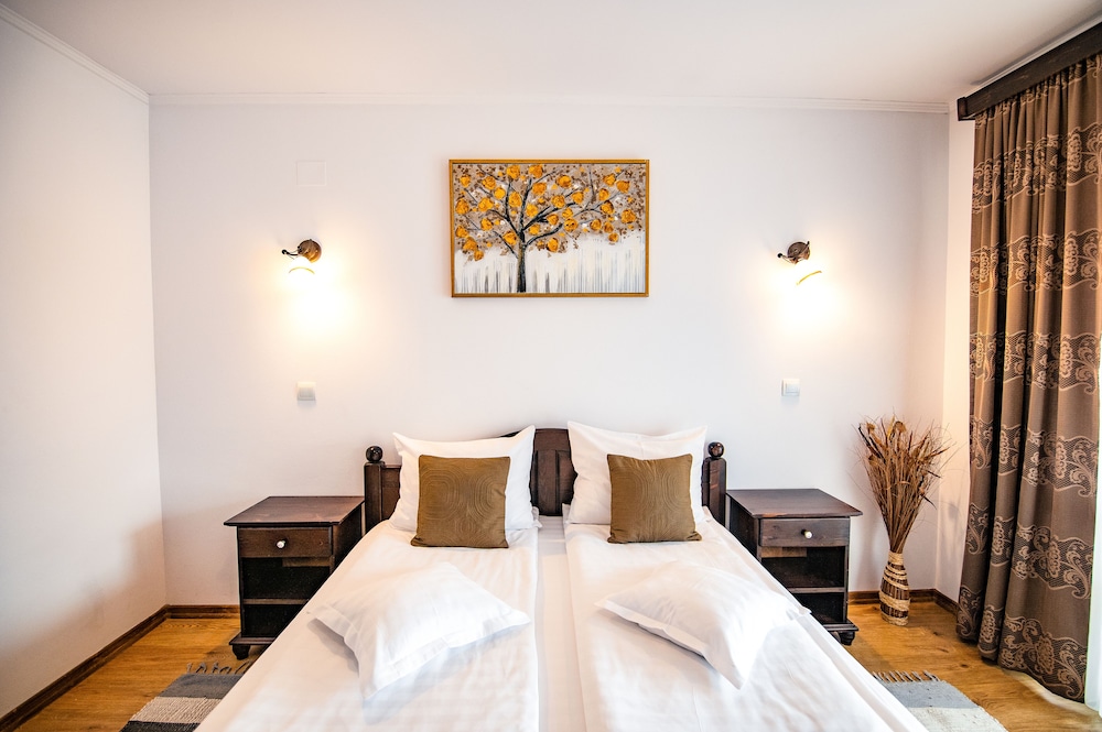 Superior Double Room, Mountain View photo 2