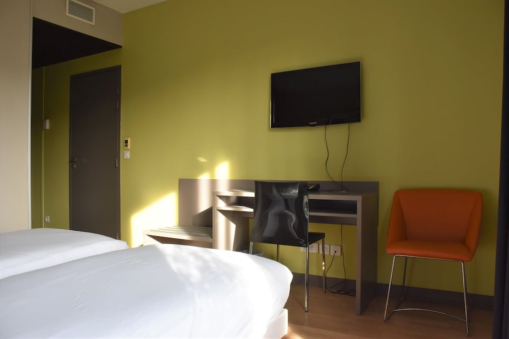 Comfort Room, 2 Twin Beds - Photo 3