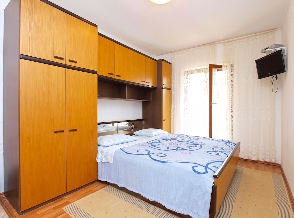 Apartment, 1 Bedroom (1066/5085)