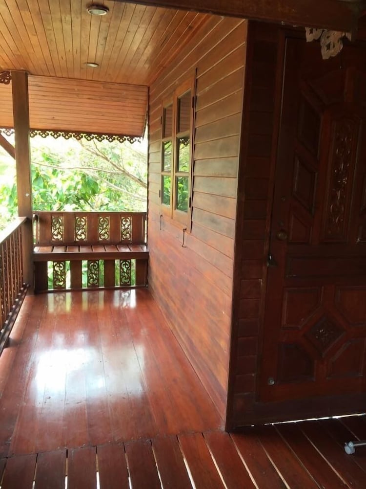 Family Bungalow photo 2