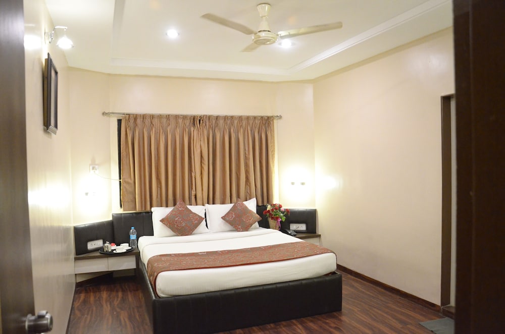 Executive Room AC
