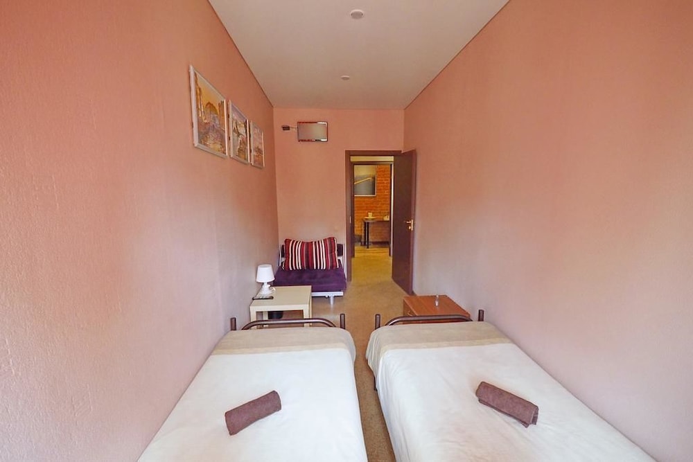 Basic Twin Room, Shared Bathroom
