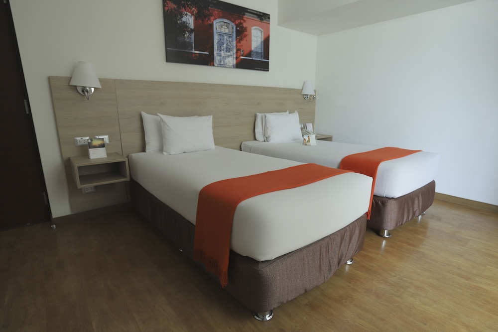 Traditional Room, 2 Twin Beds - Photo 6