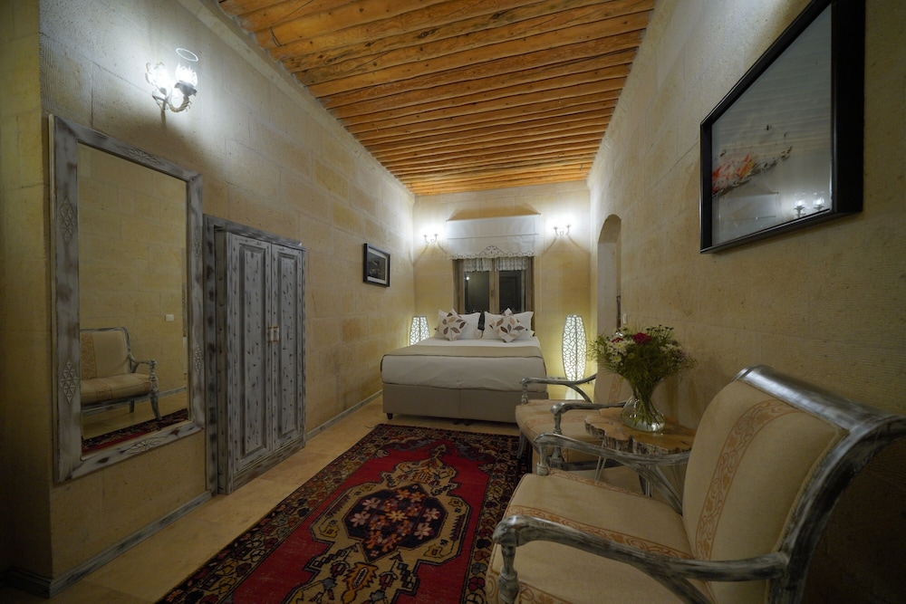 Panoramic Room - Photo 23