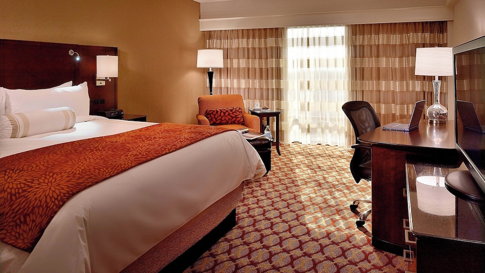 Room, 1 King Bed - Photo 2