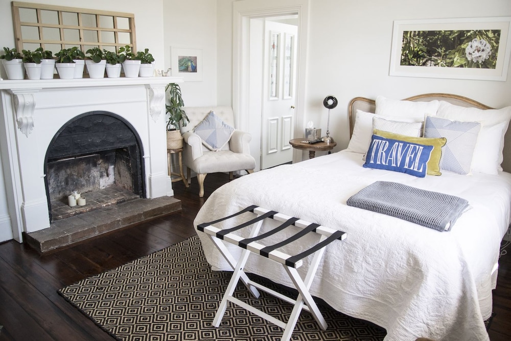 William Henty Suite photo 1