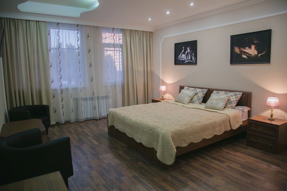Standard Double or Twin Room photo 1
