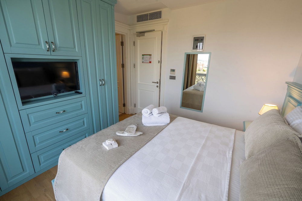 Comfort Double Room, Balcony, Sea View photo 2