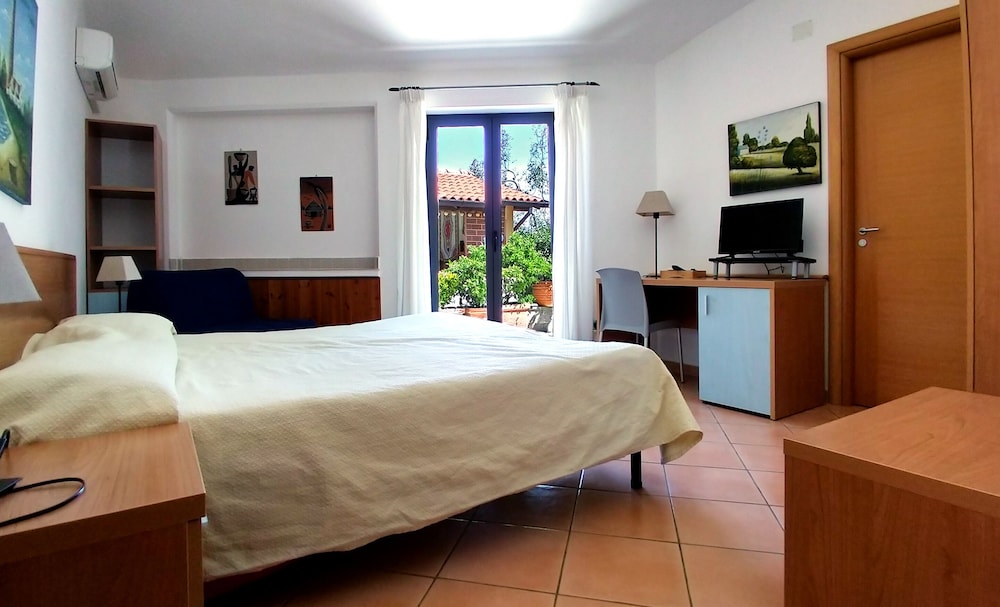 Double Room, Garden View photo 1