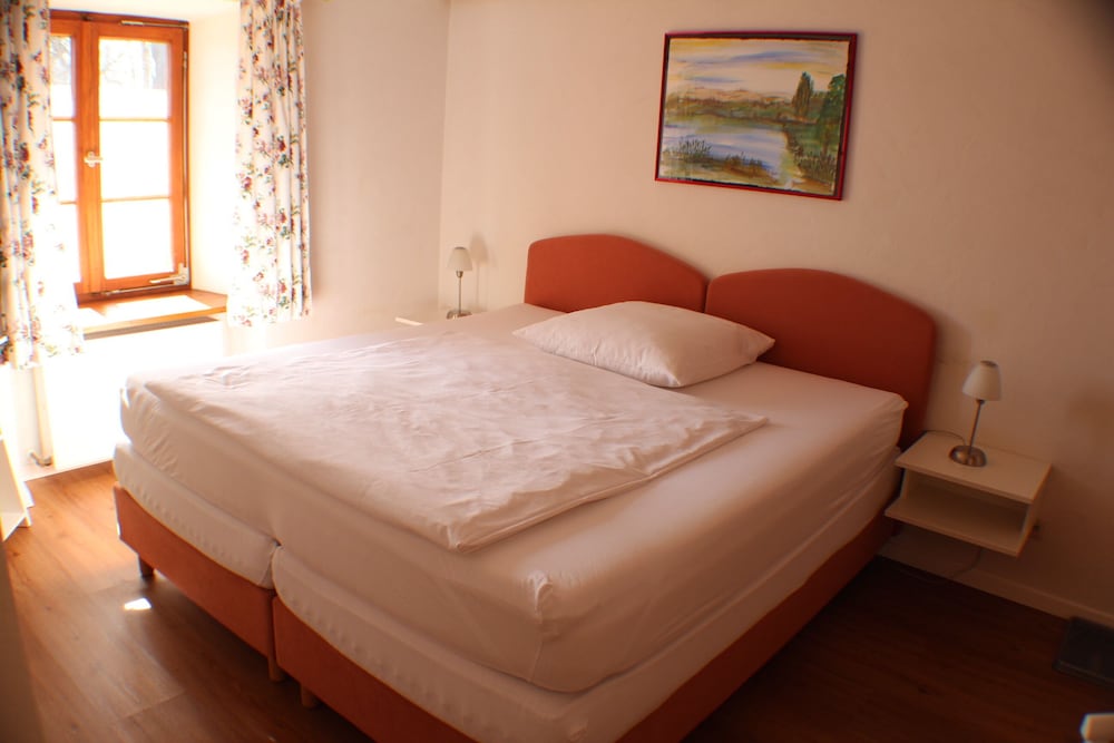 Standard Double Room Single Use, Non Smoking photo 1