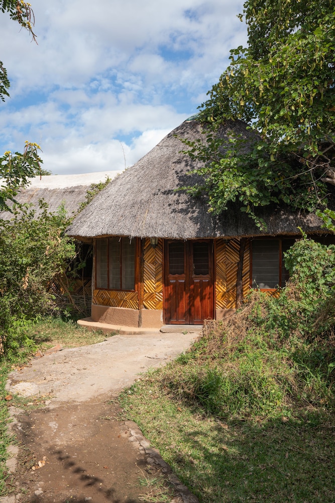 Deluxe Chalet, 2 Bedrooms, Private Bathroom, Lakeside photo 3