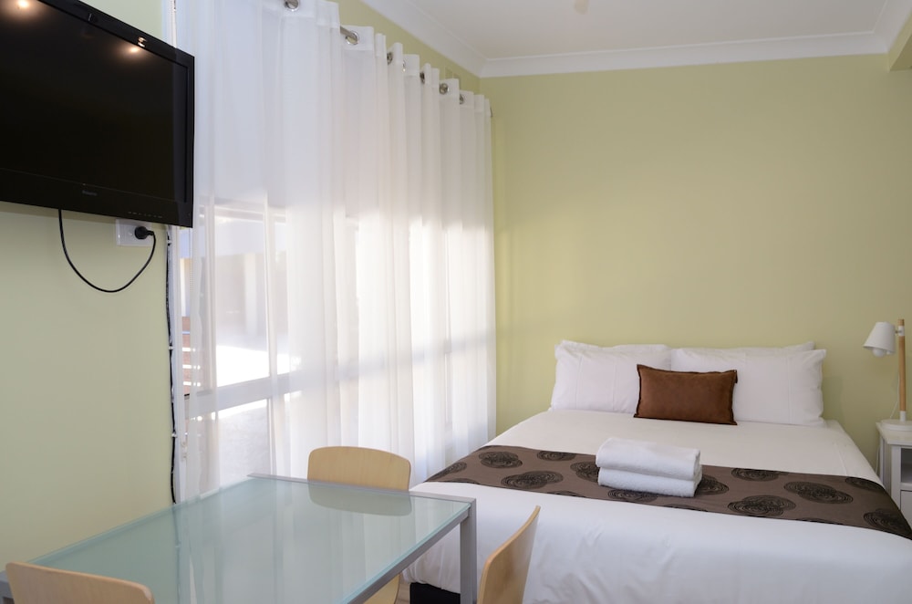 Family Room, Multiple Beds, Non Smoking photo 3