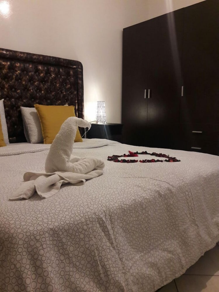 City Apartment, 2 Bedrooms