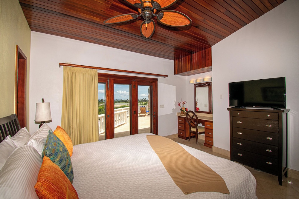 Luxury Villa (Infinity 8 rooms) photo 2