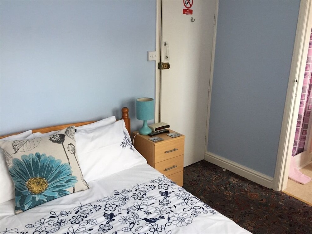 Single Room, Ensuite photo 1