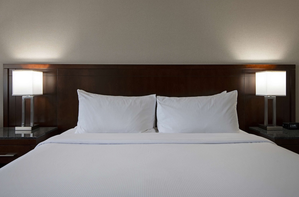 Room, 1 King Bed - Photo 4