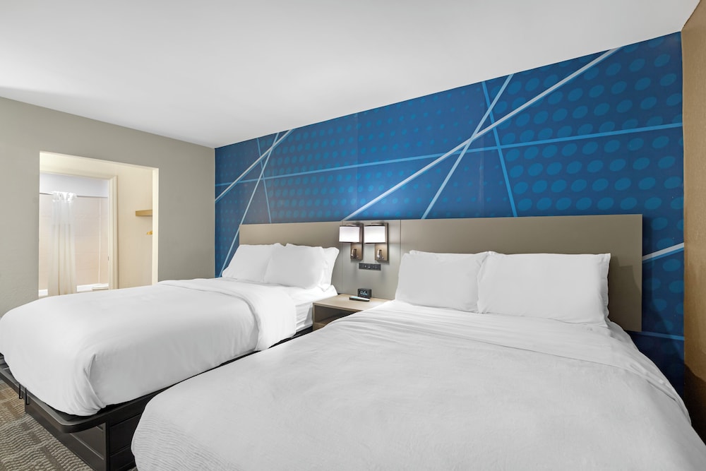 Room, 2 Queen Beds, Non Smoking - Photo 2