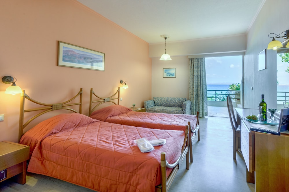 Standard Double Room, Sea View - Photo 3