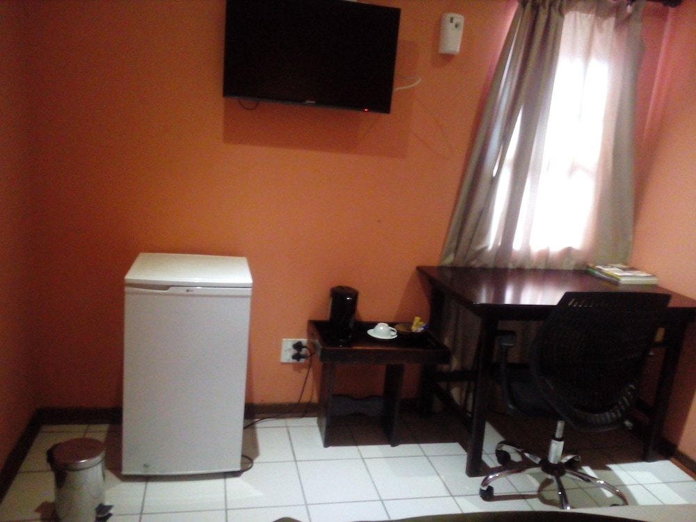 Standard Double Room photo 3