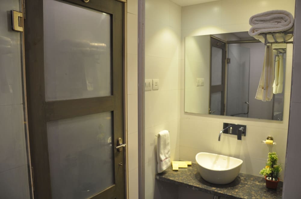 Premium Room - Photo 8