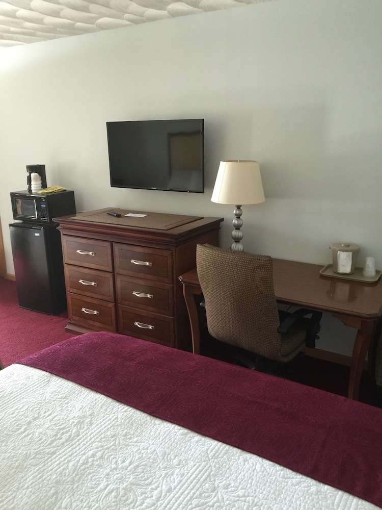 Standard Room, 2 Queen Beds photo 2