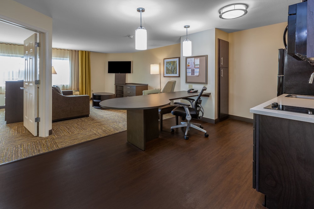 Room, 1 Bedroom, Roll-in Shower (Communications, Mobility) - Photo 3