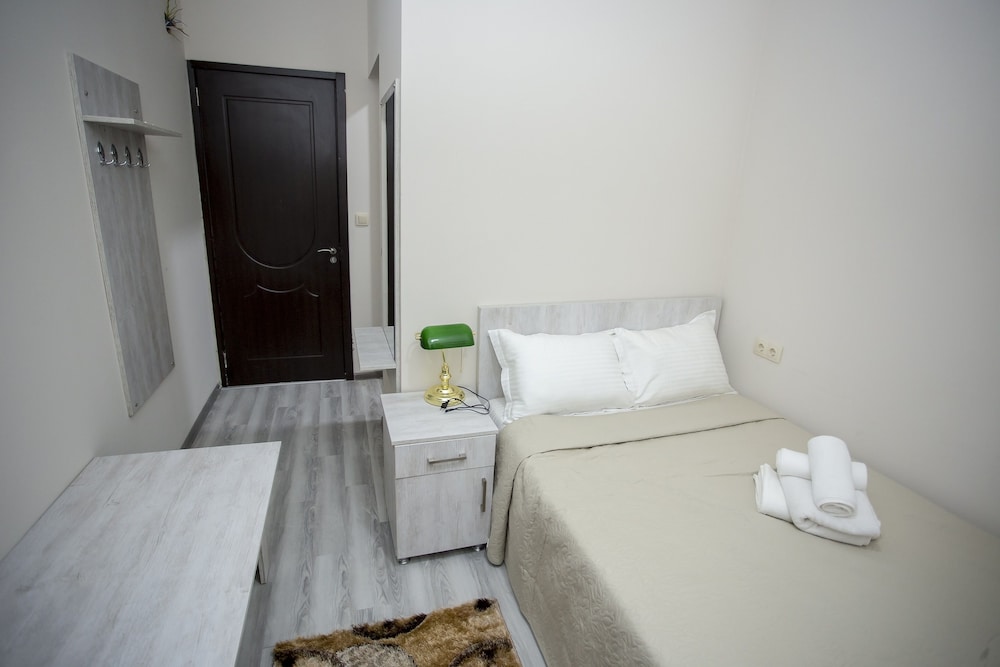 Basic Double Room