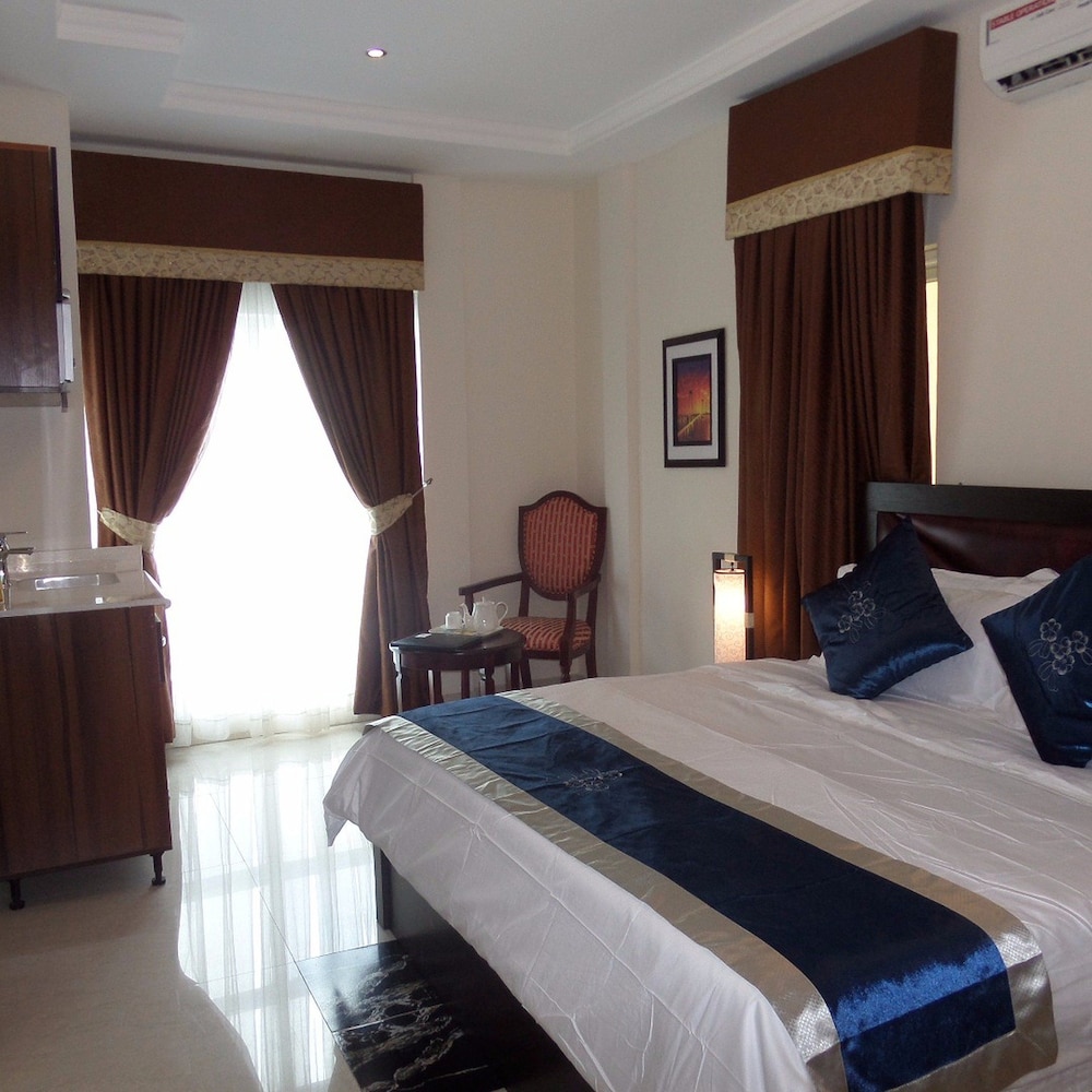 Executive Room photo 2