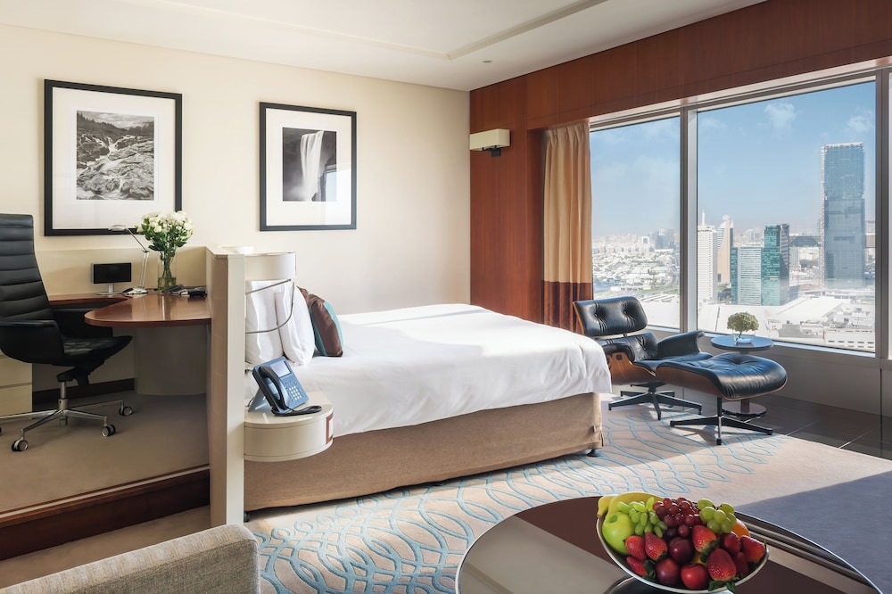 Premier Deluxe Room - Photo 5