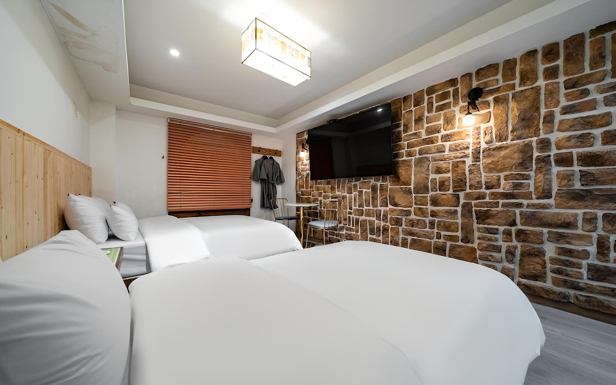 Room (Doori Room (Styler TV Netflix Hinoki ) photo 2