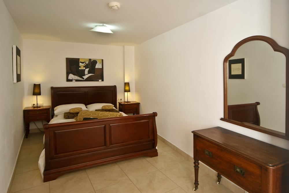 Family Room photo 2
