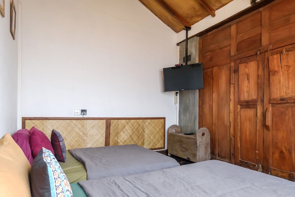 Deluxe Triple Room - Photo 12